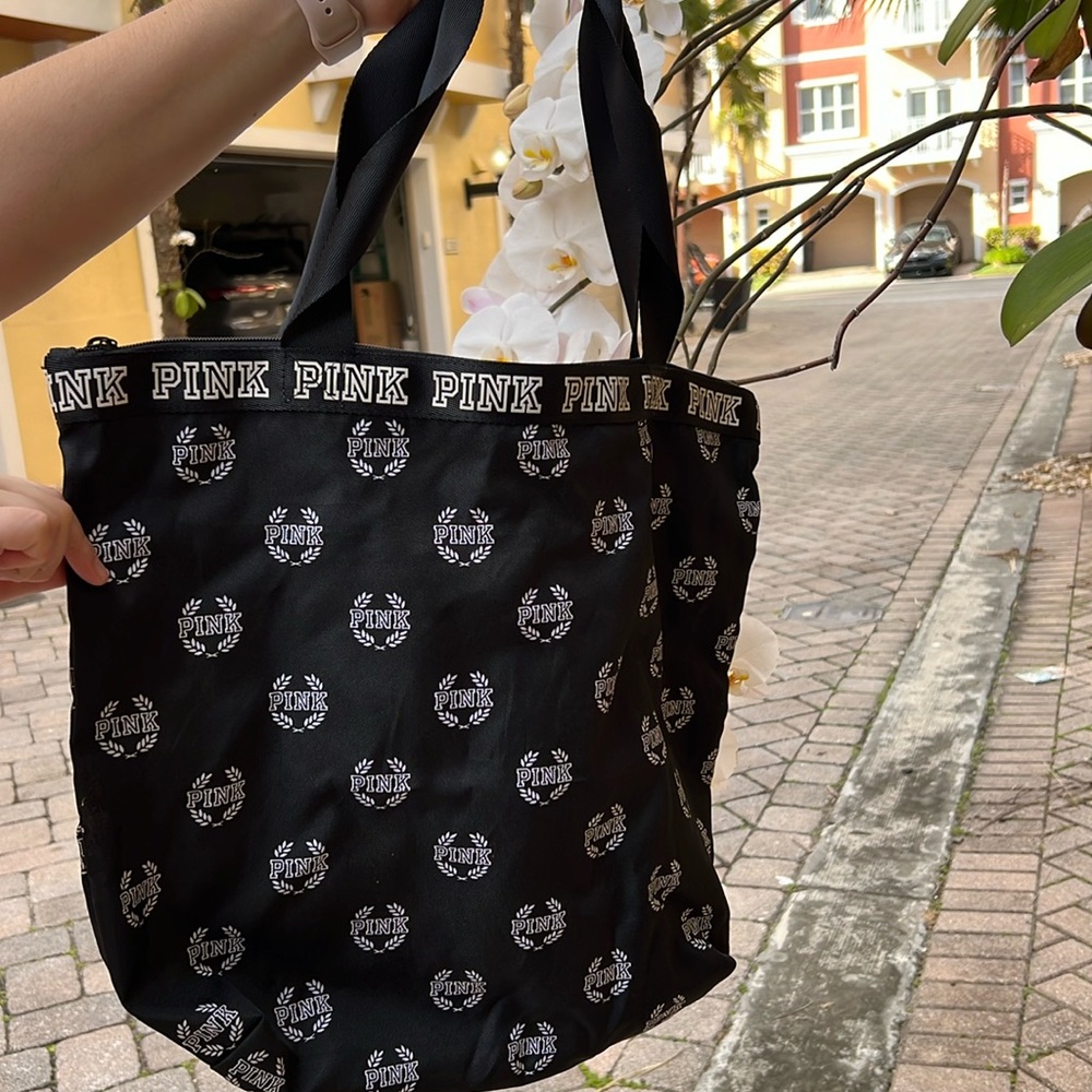 PINK Logo tote